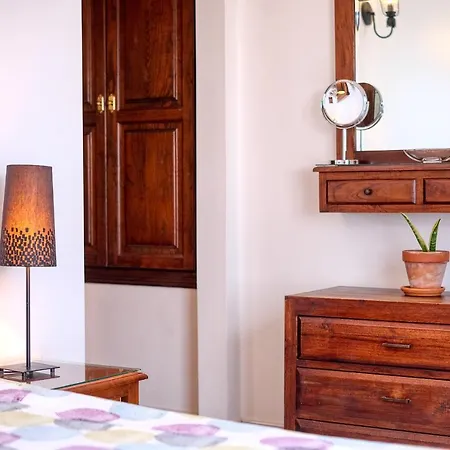 Casa El Paraiso - Private Pool, Jacuzzi, Air-con And Bbq By Lanzarote Tatil Evi