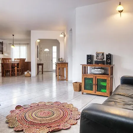 Tatil Evi Casa El Paraiso - Private Pool, Jacuzzi, Air-con And Bbq By Lanzarote *