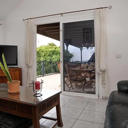 Casa El Paraiso - Private Pool, Jacuzzi, Air-con And Bbq By Lanzarote 티아즈